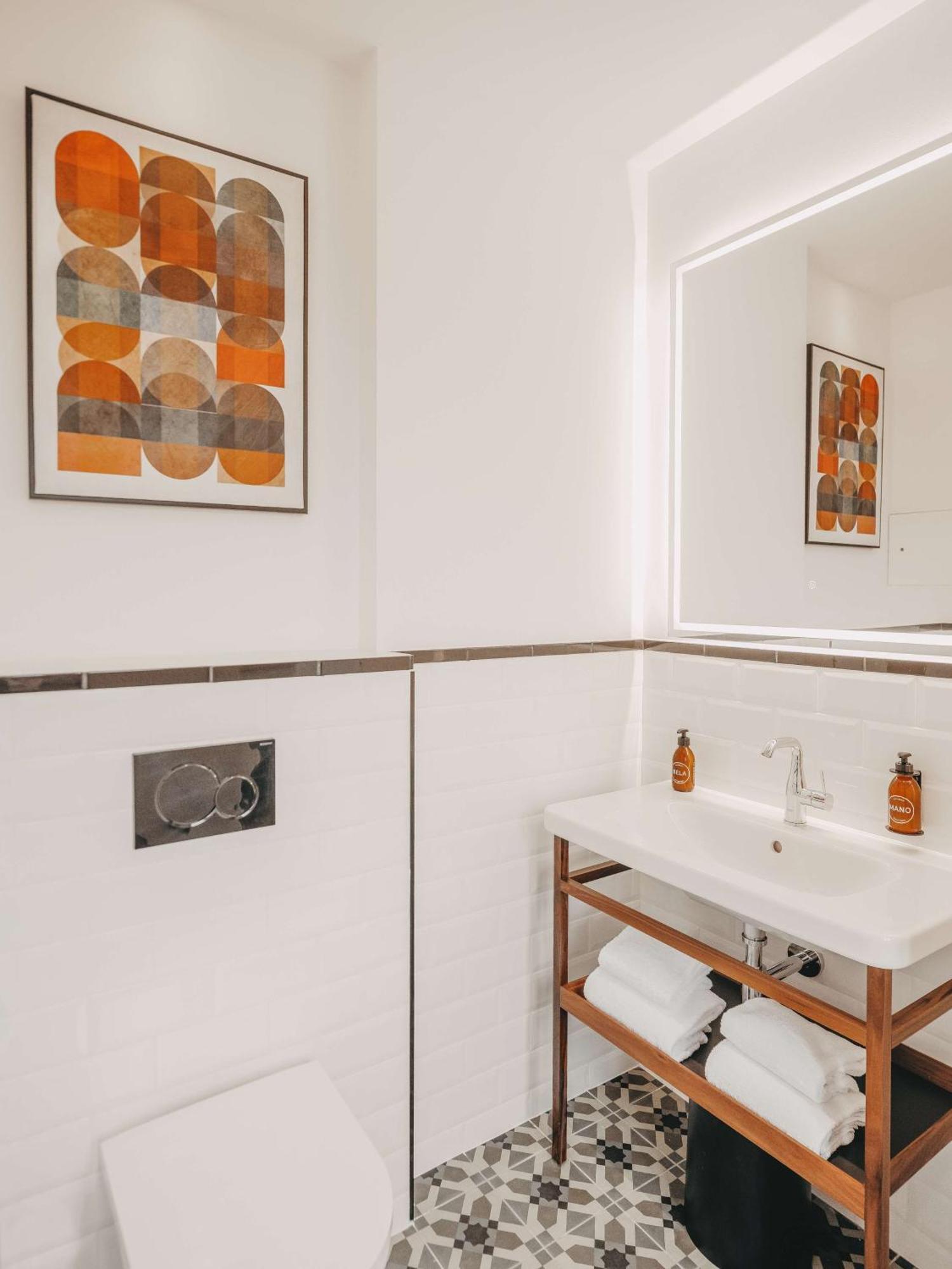 Marty Bordeaux, Tapestry Collection By Hilton Hotel